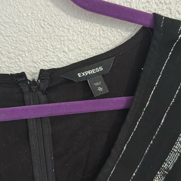 Express- sparkly black magic mini- long sleeve- black and silver- Size XL - Picture 5 of 10